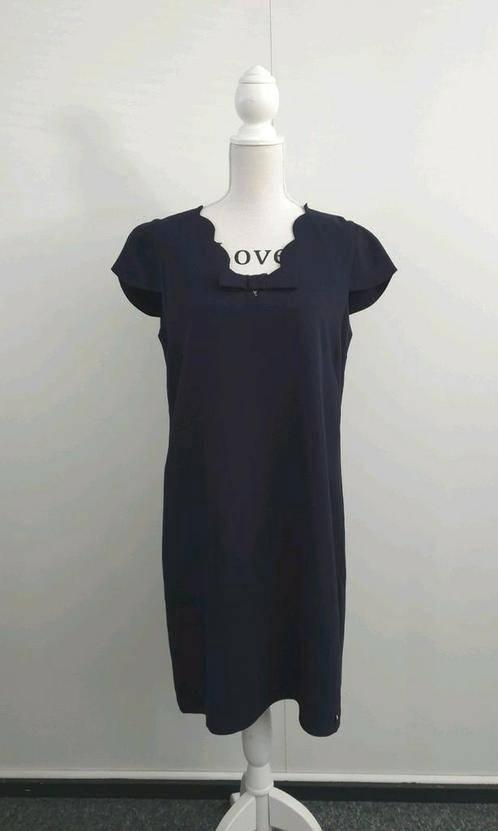 Lion of Porches _ stijlvolle donker blauwe jurk, maat M, Kleding | Dames, Jurken, Zo goed als nieuw, Maat 38/40 (M), Blauw, Knielengte