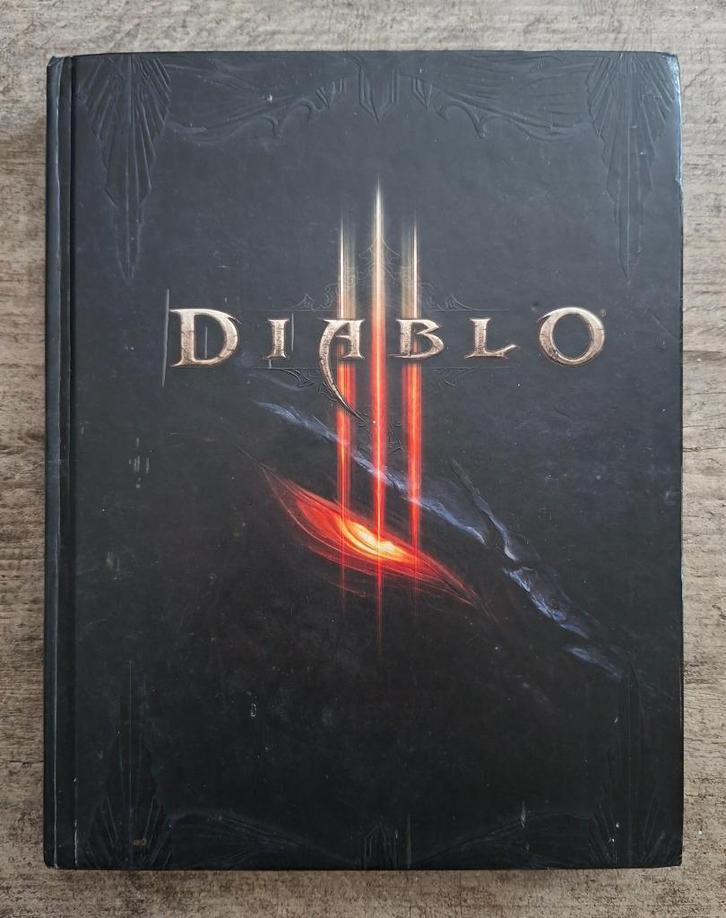 Diablo 3 Game Guide Boek - Hardcover, Boeken, Overige Boeken, Gelezen, Verzenden