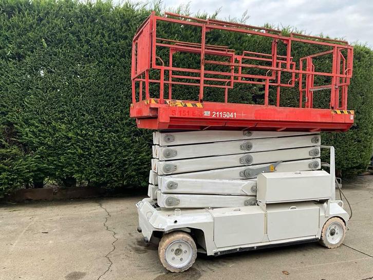 Genie S151 ES Hoogwerker, Zakelijke goederen, Machines en Bouw | Liften, Steigers en Ladders