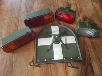 Diverse verlichting legervoertuigen  beschikbaar voor biedingen