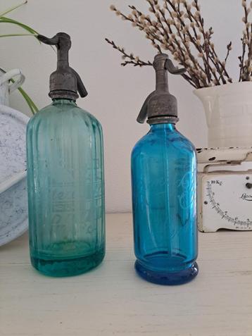 Antieke Kleine Blauwe halve liter Spuitfles ofwel Siphon beschikbaar voor biedingen