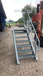 Stalen trap bordestrap, Doe-het-zelf en Verbouw, Ladders en Trappen, Ophalen of Verzenden, Zo goed als nieuw, 2 tot 4 meter