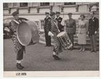 Persfoto K.M.A. Breda cadettendrumband Prins Bernhard 1954, Nederland, Foto of Poster, Landmacht, Verzenden