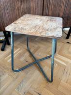 Vintage tafeltje/ krukje, Huis en Inrichting, Tafels | Bijzettafels, Ophalen, Minder dan 55 cm, Gebruikt, Vierkant