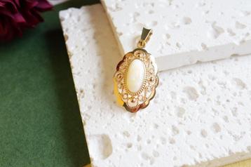 Vintage Gouden Hanger Met Melk Opaal Edelsteen | 14K beschikbaar voor biedingen