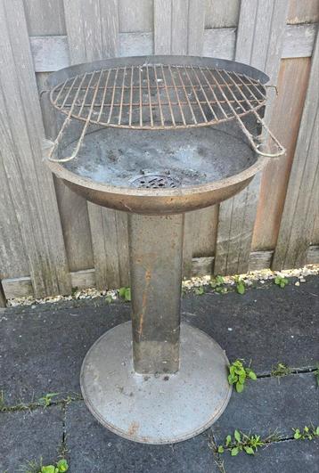 BBQ rvs - Gebruikt beschikbaar voor biedingen