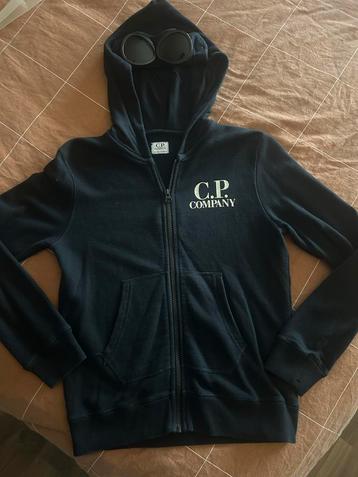 C.P. Company hoodie under thirteen (10) blue beschikbaar voor biedingen