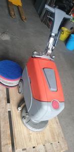 Schrob zuigmachine Hako B12, Ophalen