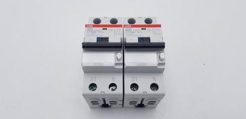 ABB Groepenkast Aardlekautomaat DS201 B20 30mA (2x), Hobby en Vrije tijd, Elektronica-componenten, Gebruikt, Ophalen of Verzenden