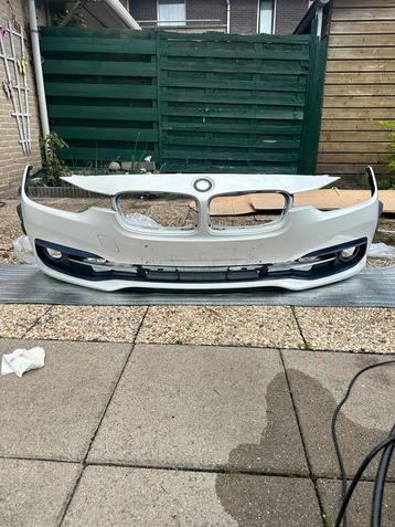 Bmw 3-serie f30 voorbumper beschikbaar voor biedingen