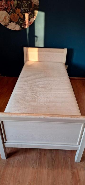 elektrisch bed auping zonder matras beschikbaar voor biedingen
