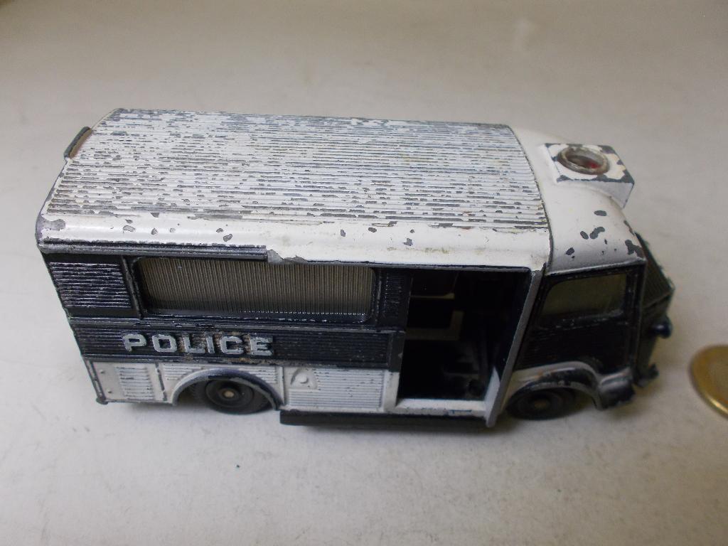 1965 Dinky Toys 566 CITROEN 1200KG CAR DE POLICE (Opknapper), Ophalen of Verzenden, Gebruikt, Bus of Vrachtwagen, Dinky Toys