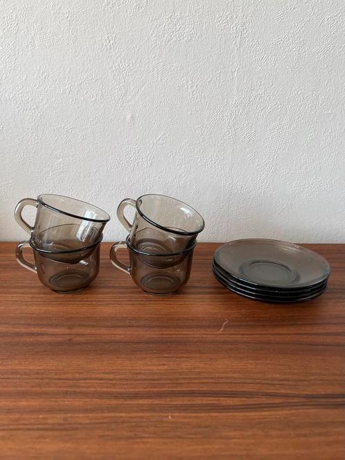 Vintage theekopjes/koffiekopjes Arcoroc france rookglas, Huis en Inrichting, Keuken | Servies, Zo goed als nieuw, Glas of Glazen