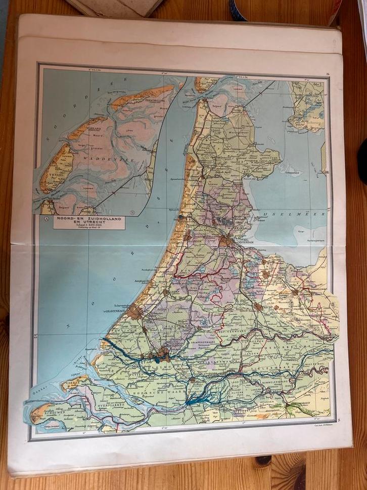 Schoolatlas uit 1947 - Bos-Niermeyer, Boeken, Atlassen en Landkaarten, Gelezen, Overige atlassen, Wereld, 1800 tot 2000, Ophalen of Verzenden