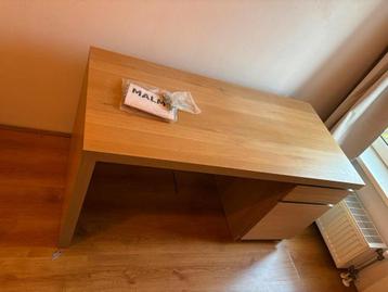 IKEA Malm bureau - goede staat - afbeelding 1