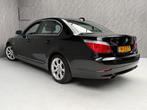 BMW 5-serie 520i / AUT / NAP / Goed Onderhouden / APK, Auto's, BMW, Automaat, Zwart, 4 cilinders, 1465 kg