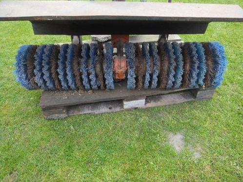 borstelmachine, Tuin en Terras, Veegmachines, Gebruikt, Ophalen
