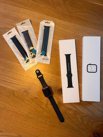 Apple Watch serie 7 - 45 mm beschikbaar voor biedingen
