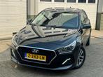 Hyundai I30 1.6 CRDi Premium / lane-assist / CarPlay / Navi, Auto's, Hyundai, Te koop, Zilver of Grijs, Geïmporteerd, 5 stoelen