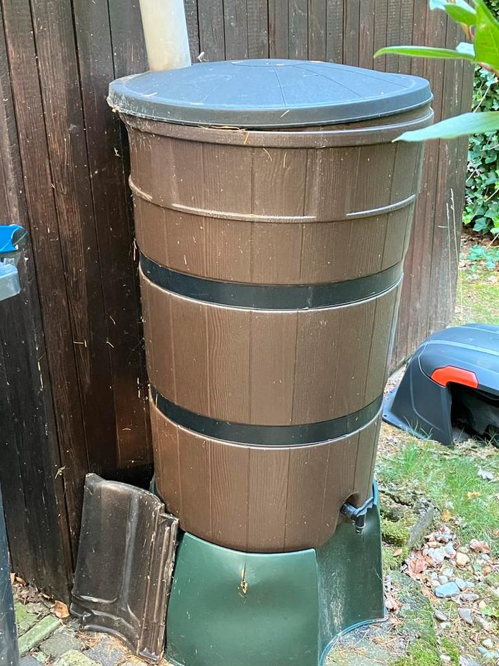 Regenton met kraantje 150 liter, Tuin en Terras, Regentonnen, Zo goed als nieuw, Kunststof, 150 liter of meer, Met kraantje, Ophalen