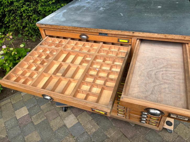 Unieke Massief Houten Drukkerij kast, Antiek en Kunst, Curiosa en Brocante, Ophalen