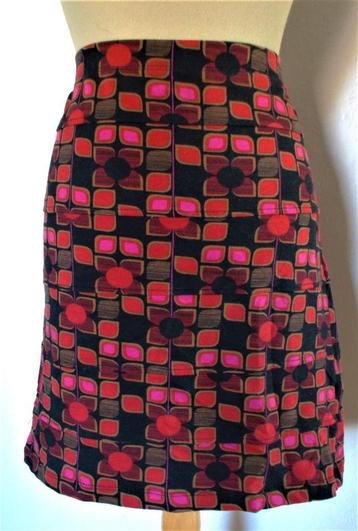 Handgemaakt rokje in zwart/rood/roze print! L beschikbaar voor biedingen