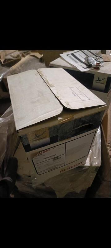 Akzo nobel epoxy poeder. We betalen om af te voeren. Afval! beschikbaar voor biedingen