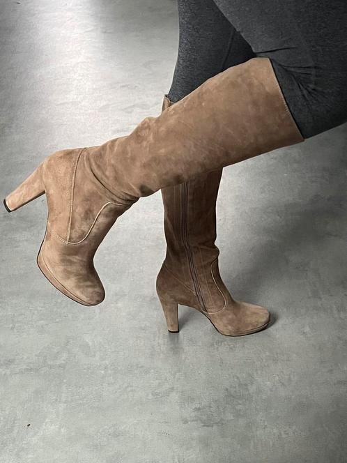ZGAN Comfortabele bruine hoge suède achtige laarzen maat 39, Kleding | Dames, Schoenen, Zo goed als nieuw, Hoge laarzen, Bruin