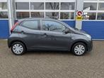 Toyota Aygo 1.0 VVT-i x-fun, Gebruikt, Euro 6, 4 stoelen, Origineel Nederlands