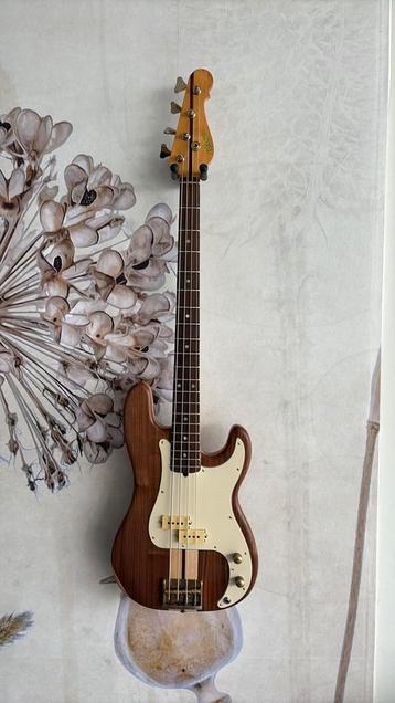 Zeer zeldzame El Maya P Bass, Japan, 70 er jaren beschikbaar voor biedingen