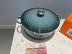 Nieuwe Le Creuset Ocean 28 cm 6,7 liter in de doos, Gietijzer, Nieuw, Ophalen of Verzenden, Keramische plaat