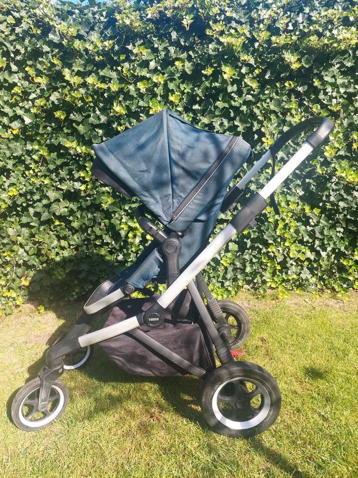 Thule Sleek kinderwagen + reiswieg – navy blauw, Kinderen en Baby's, Kinderwagens en Combinaties, Gebruikt, Kinderwagen, Overige merken