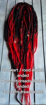 Zwart met rode dreads, Sieraden, Tassen en Uiterlijk, Ophalen of Verzenden, Gebruikt