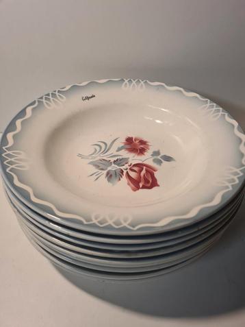 CALIFORNIA - 9x Diepe Borden - 22,5 cm - Nette Staat! beschikbaar voor biedingen