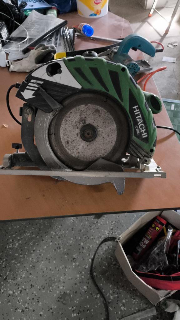 Hitachi Cirkelzaag - Gebruikt, Doe-het-zelf en Verbouw, Gereedschap | Zaagmachines, Gebruikt, Cirkelzaag, 600 tot 1200 watt, 30 tot 70 mm