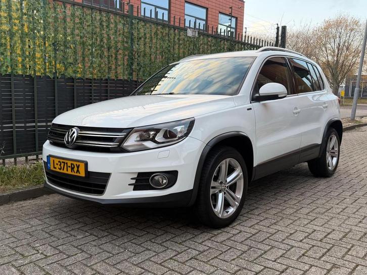 Volkswagen Tiguan 1.4 TSI R-Line 2016 AUT|AIRCO|CAMERA|XENON, Auto's, Volkswagen, Bedrijf, Te koop, Tiguan, ABS, Achteruitrijcamera