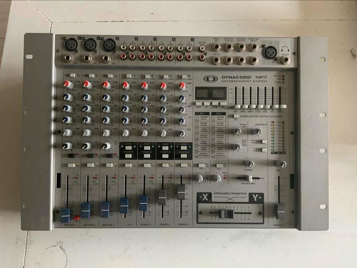 Dynacord MP7 powered mixer 2 x 300 watt, Muziek en Instrumenten, Mengpanelen, Gebruikt, 5 tot 10 kanalen, Microfooningang, Ophalen of Verzenden