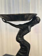 Bronzen beeld elegante vrouw schaaldrager, Ophalen of Verzenden