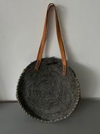 Rieten tas, grijs, Sieraden, Tassen en Uiterlijk, Tassen | Damestassen, Ophalen of Verzenden, Zo goed als nieuw, Grijs, Handtas