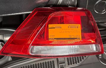 VW Golf 7 achterlicht linksachter beschikbaar voor biedingen