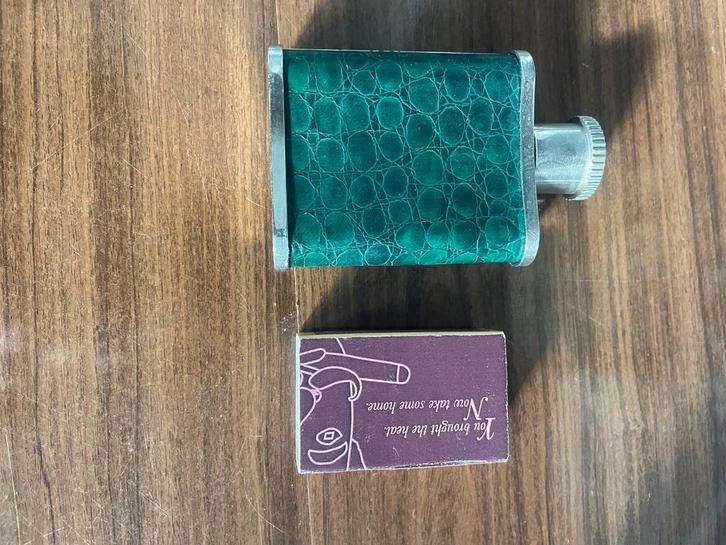 Vintage Zakflacon met Groene Bekleding, Antiek en Kunst, Antiek | Woonaccessoires, Ophalen of Verzenden