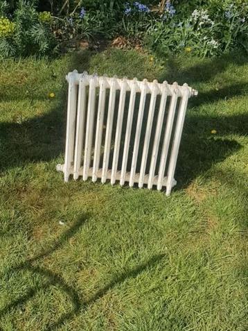 Antieke gietijzeren Radiator uit jaren 20-30  huis beschikbaar voor biedingen