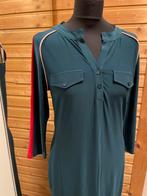 Groene jurk met rode details - Maat M nieuw, Maat 38/40 (M), Nieuw, Ophalen of Verzenden, Knielengte