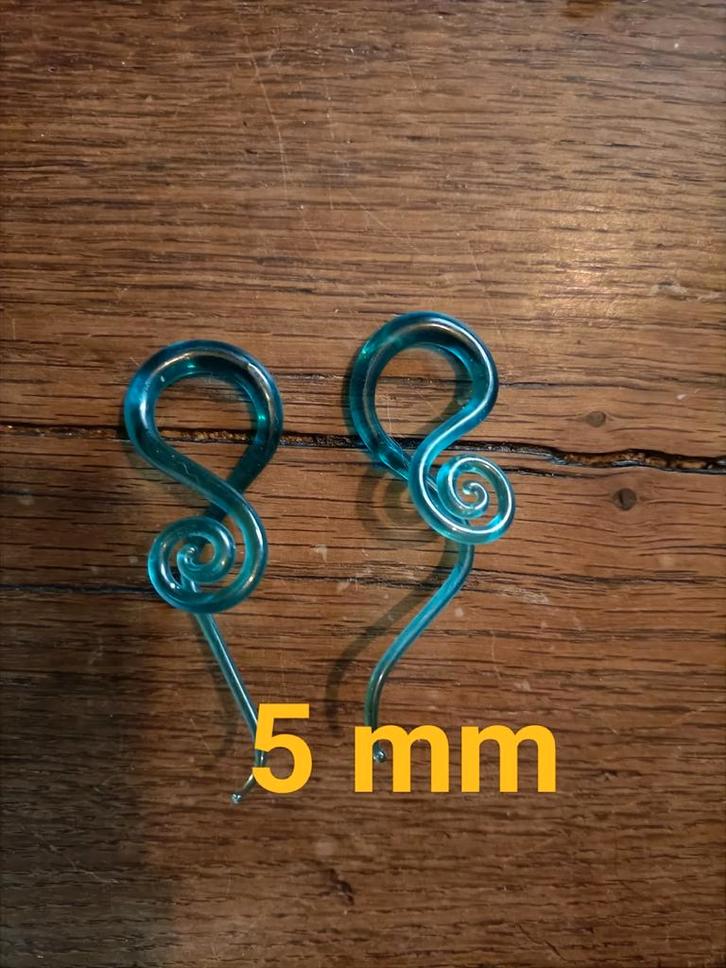 Heel veel piercings te koop aangeboden, Sieraden, Tassen en Uiterlijk, Piercings, Zo goed als nieuw, Oor- of Traguspiercing, Staal