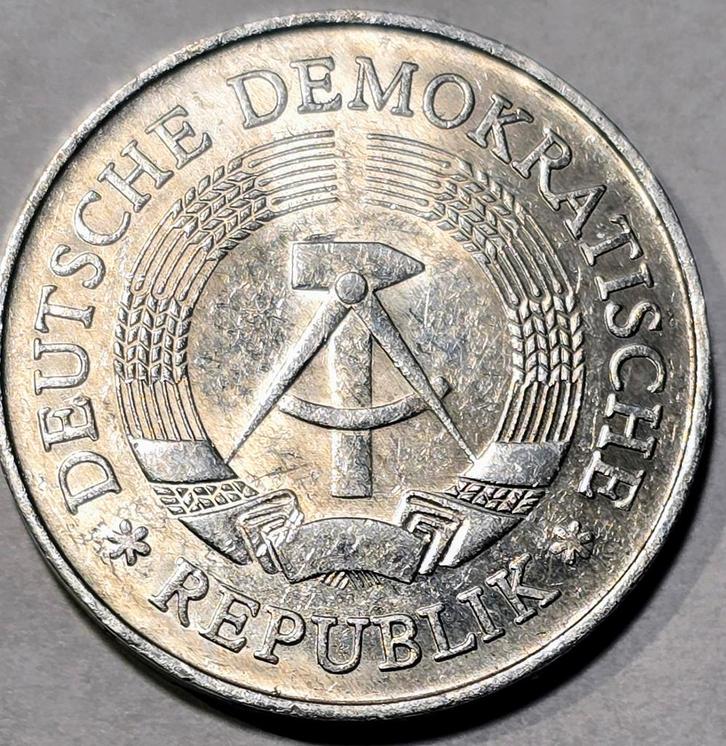 DDR 1 Mark 1977 zeldzaam, Postzegels en Munten, Munten | Europa | Niet-Euromunten, Losse munt, Duitsland, Ophalen of Verzenden