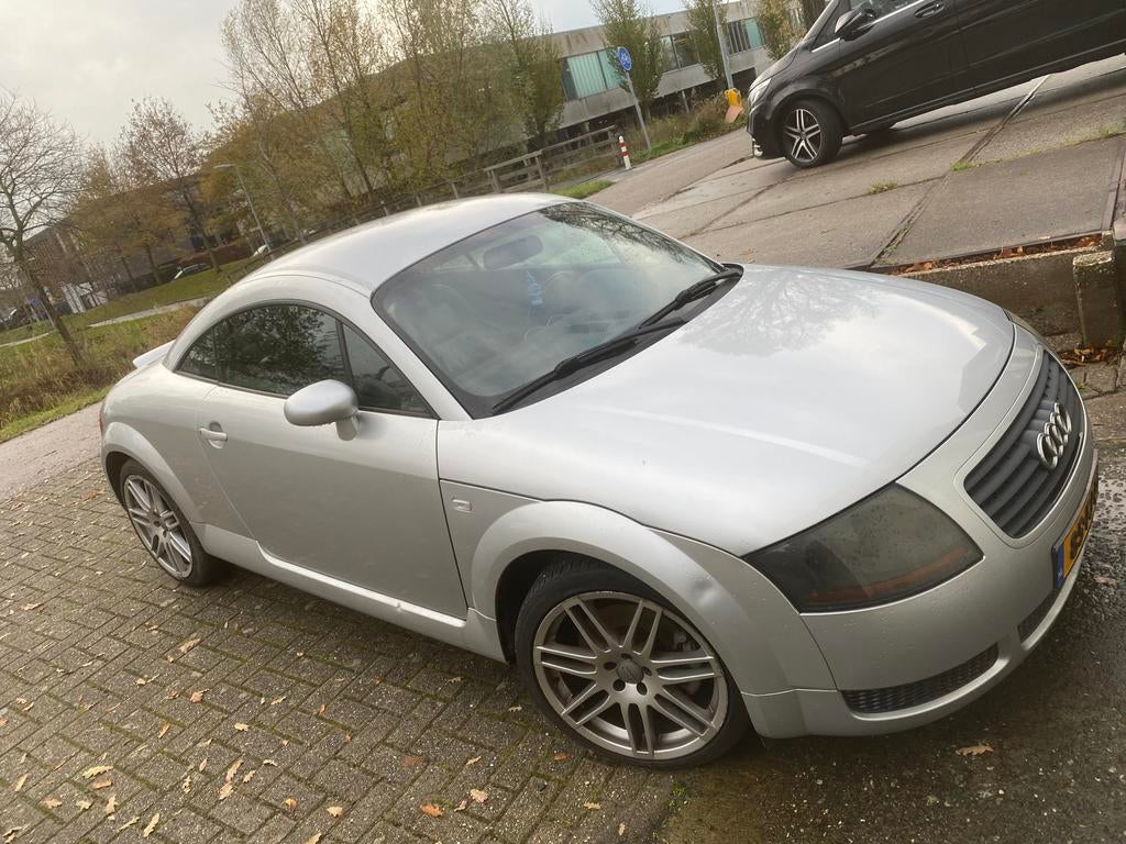 Audi TT 1.8 T Coupe 132KW 2000 Grijs, Auto's, Audi, Particulier, TT, Benzine, Coupé, Handgeschakeld, Origineel Nederlands, Zilver of Grijs