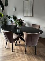 Eettafel ovaal zwart eikenhout, Huis en Inrichting, Tafels | Eettafels, Ophalen, Gebruikt, 100 tot 150 cm, Eikenhout