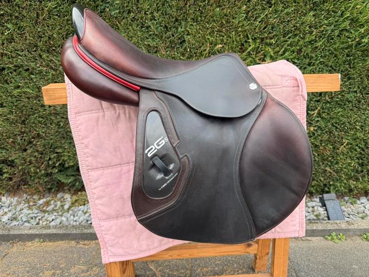 CWD 2GS en Prestige springzadel en ponyzadel, Dieren en Toebehoren, Paarden en Pony's | Zadels, Zo goed als nieuw, Springen, Ophalen of Verzenden
