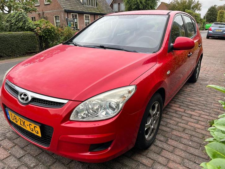Hyundai i30 1.4 I Cvvt 5DR 2008 Rood, Auto's, Hyundai, Particulier, i30, Airbags, Airconditioning, Centrale vergrendeling, Elektrische buitenspiegels