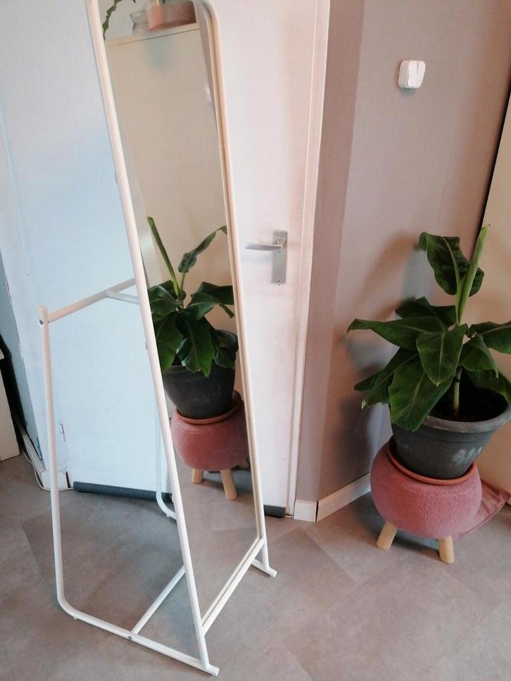 Ikea Knapper Spiegel, Huis en Inrichting, Woonaccessoires | Spiegels, Zo goed als nieuw, 50 tot 75 cm, 150 tot 200 cm, Rechthoekig